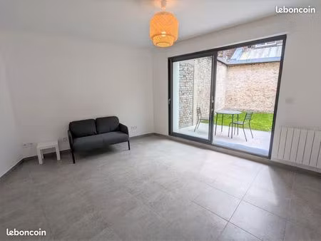maison 2 chambres + bureau avec jardin au pied du métro à -10min de lille europe à pieds
