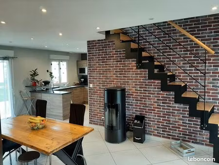 charmante maison en location