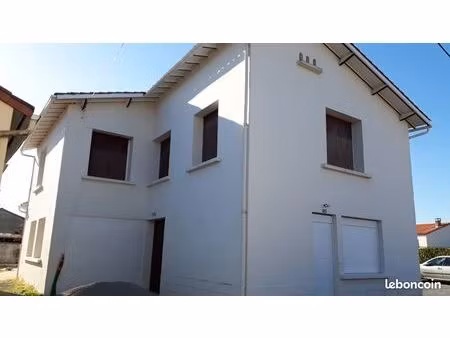 logement a louer a villeneuve la comtesse