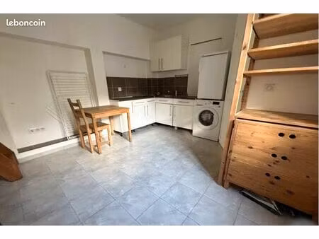 studio meublé 1 pièce 16m2 avec climatisation (+coin nuit) + parking