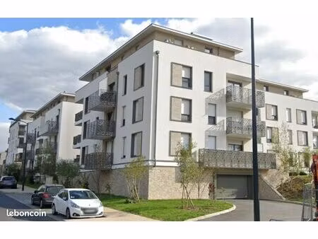 location parking en souterrain - centre ville boussy-saint-antoine