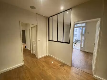 vente bureaux et commerces à nantes centre ville (44000) : à vendre / 81m² nantes centre v