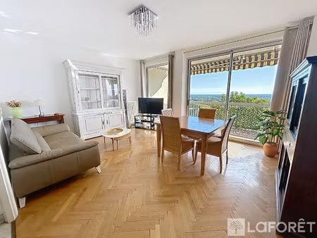 magnifique appartement coeur de croix rousse.