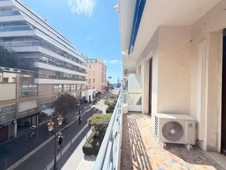 2p avec terrasse carré d'or / promenade / rue massenet