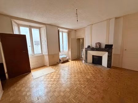 appartement 3pièces à rénover saint flour