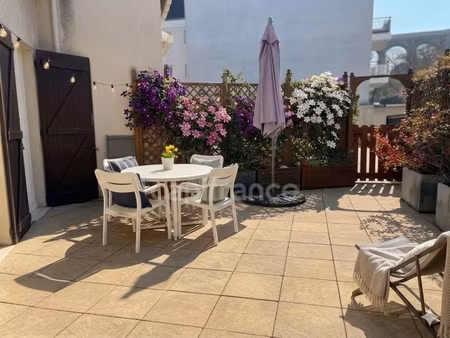 maison lumineuse 6 pièces avec deux terrasses orientées sud - limite issy les moulineaux e