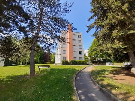 spacieux t6 proche centre luxeuil