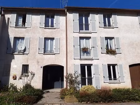 t3 proche centre saint loup
