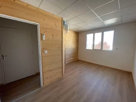 local commercial 3 bureaux le brezet
