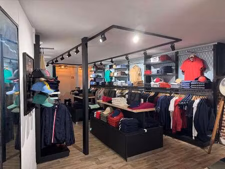 vente bureaux et commerces à dinan (22100) : à vendre / 66m² dinan