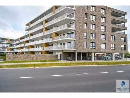 centraal gelegen ruim appartement met 3 slpks en autosta...