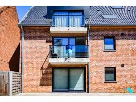 recent appartement met zonneterras in hartje langemark