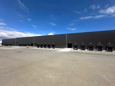 ensemble semi-industriel de 11226m²