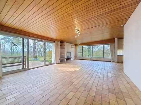 belle maison 4 chambres  garage et jardin