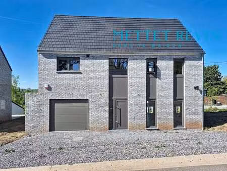 biesme villa neuve de 4 chambres.