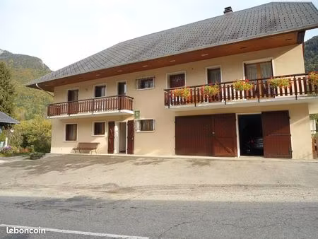 loue appartement t2 meublé à aillon le jeune