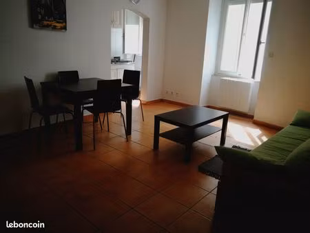 loue t2 meublé