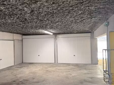 location garages biarritz