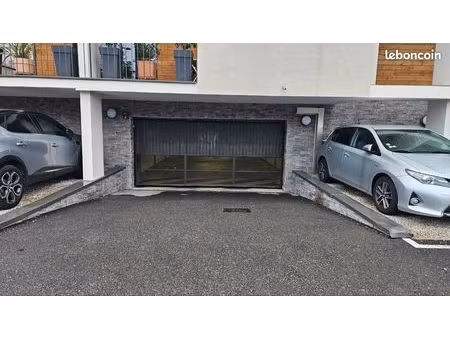 garage à louer