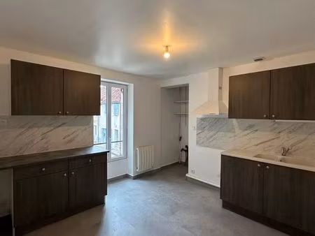 location appartement trois pièces neuf