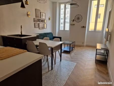 appartement meublé et équipé – joliette / république – lumineux  calme  plein sud