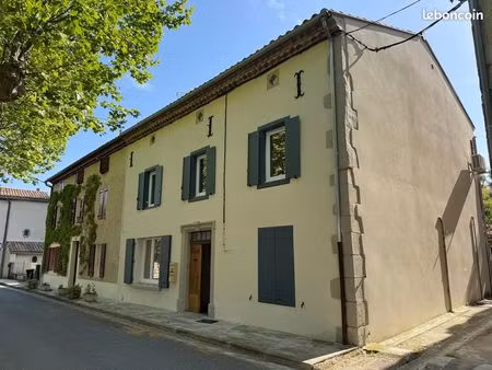 maison meublée 120 m² – 3 chambres – terrasse 50 m² – dpe b – sémalens