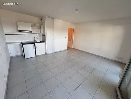 appartement 1 pièce 28 m²