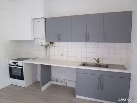 location t3 avec jardin