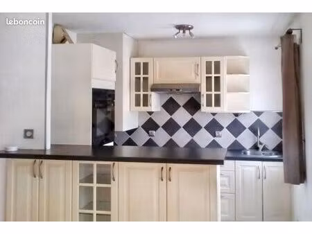studio 1 pièce 30 m²