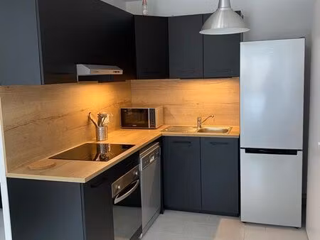 appartement meublé t2 de 41m2 avec garage proche du lac