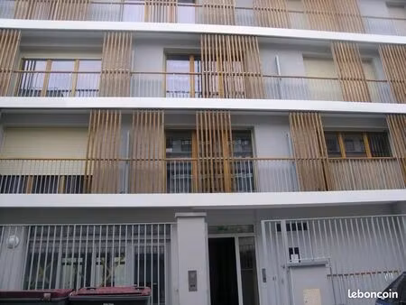 studio 1 pièce 31 m²