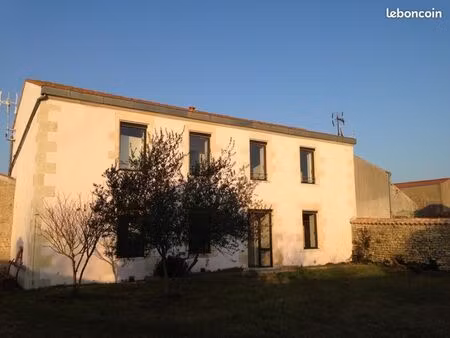 maison centre bourg  rénovée  10min de la rochelle
