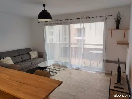 studio rénové juan-les-pins – plage à 2 min – idéal étudiant skema – terrasse + clim