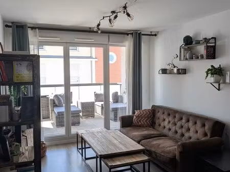 appartement t3 + balcon + parking intérieur