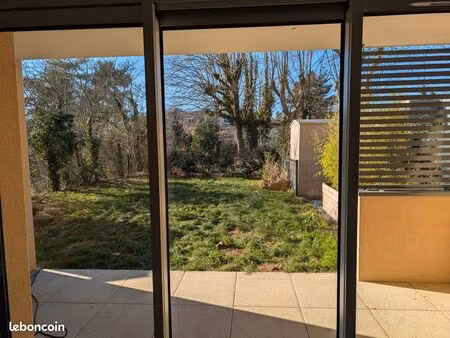 t3 dardilly / 2 jardins au calme / cuisine haut de gamme