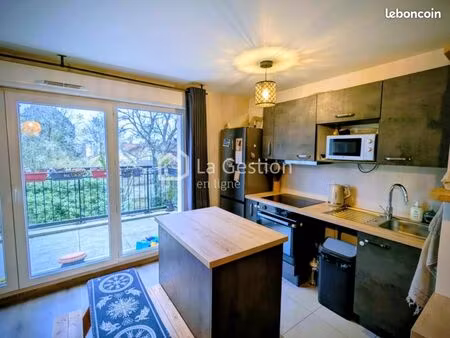 appartement 3 pièces 65 m²