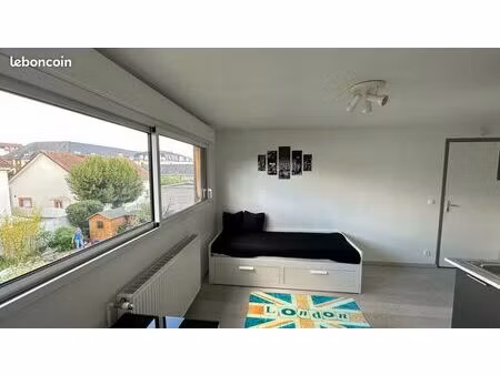 studio meublé