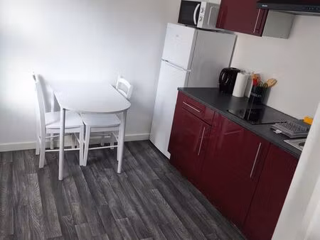 location t1 avec terrasse