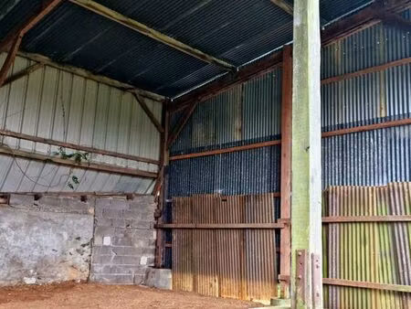 location emplacement couvert – idéal hivernage (voiture  camping-car  matériel)
