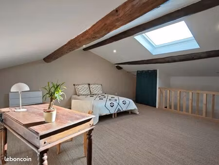 chambre de 30m2- 8 min de lyon- 530hc