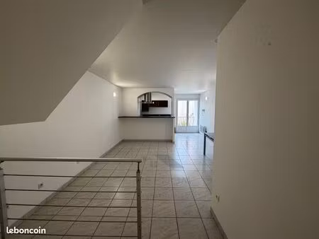 maison de village 3 pièces 64 m²