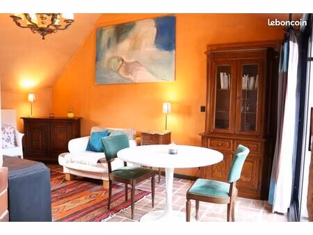 studio meublé avec terrasse