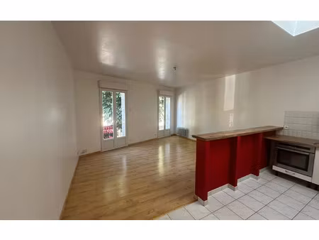 location maison  95 m² t-4 à talence  1 260 €