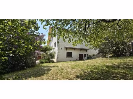 maison en pierre 11 pièces