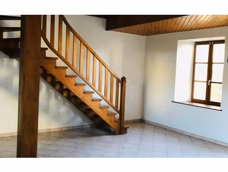 location maison  m² t-4 à damblain  605 €