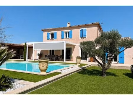 bastide aux volets bleus – piscine 10x5 – exposition sud-ouest