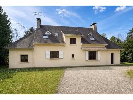 maison spacieuse avec jardin à poligny