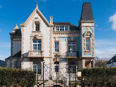 maison de luxe avec vue sur mer à vendre à roscoff : 1 456 000 €