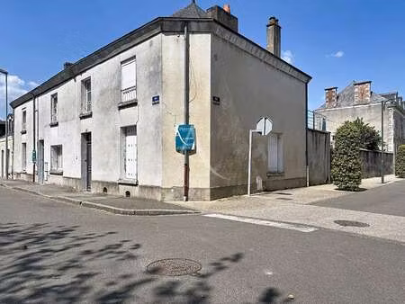 vente maison à château-gontier-sur-mayenne (53200) : à vendre / 277m² château-gontier-sur-