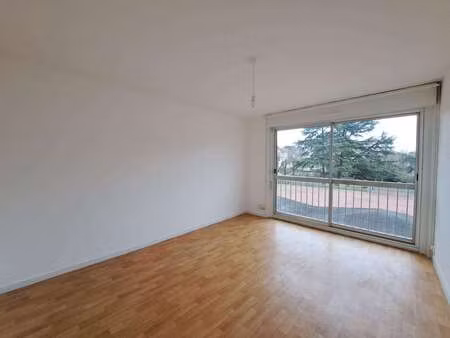 location appartement 2 pièces à nantes rond-point de paris - blanche de castille (44000) :